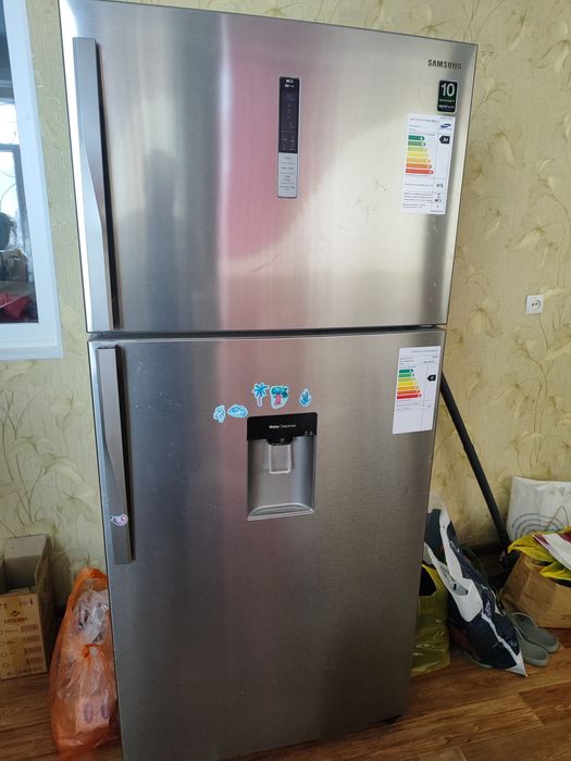 Холодильник в хорошем состоянии