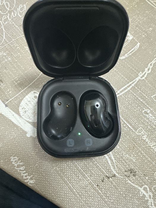 casti samsung buds live (AE6F)