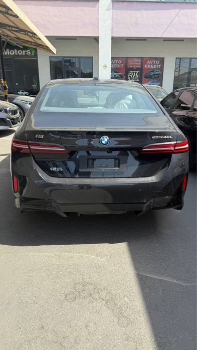 BMW i5 40L M-Sport 2025 yil