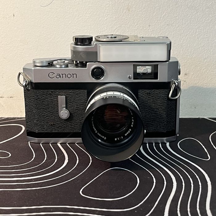 Aparat foto pe film Canon P
