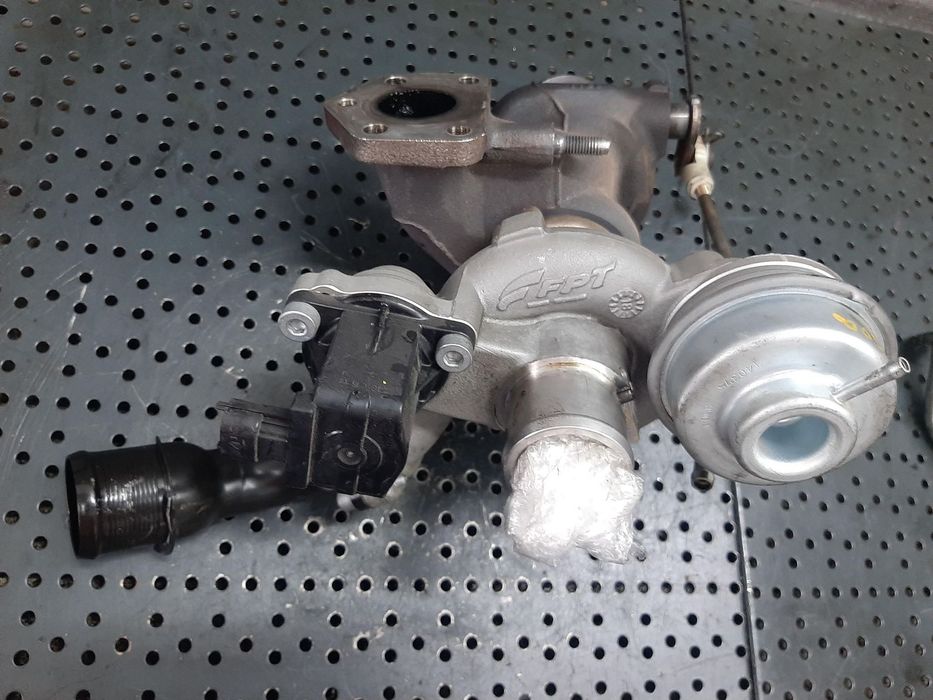 turbina 0.9 b 312a2000 fiat 500 panda 500l   49180-03201