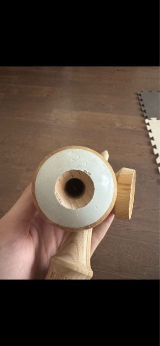 Kendama Krom Slaydawg Nihon Ash, model rar