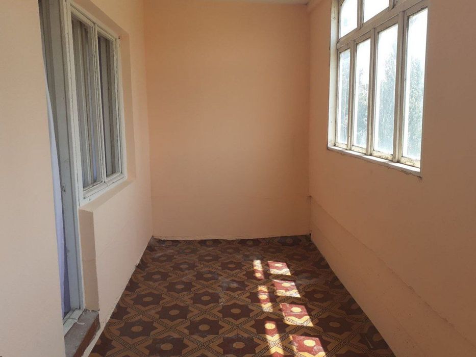 Срочно сотилади 4-mavze 2 хонали 3-етаж