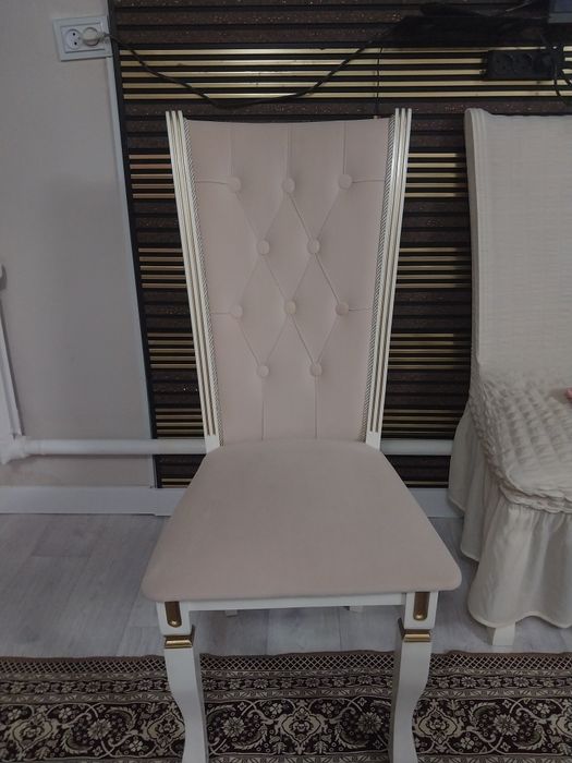 Стол с стульями.Срочно продам