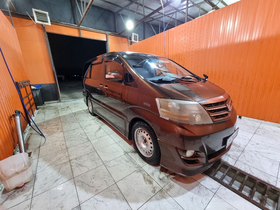 Тайота Альфард сатылады.