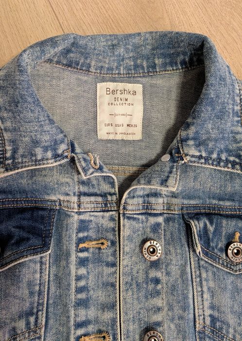 Geaca de blugi scurta de dama Bershka mărimea S