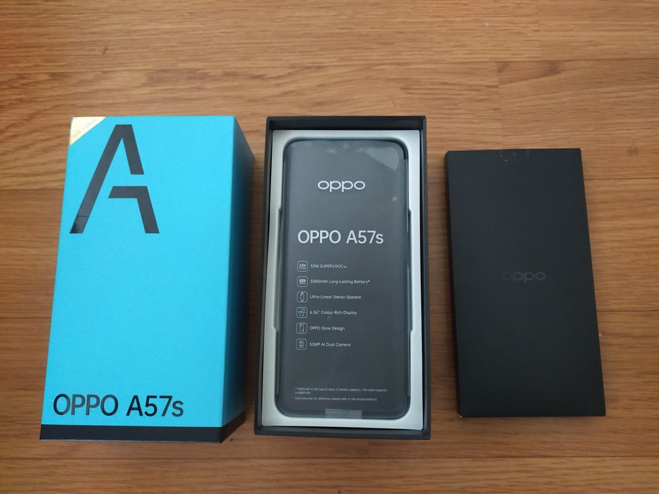 Продаю телефон срочно