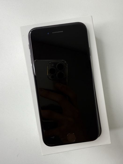 Айфон se 2020 64гб