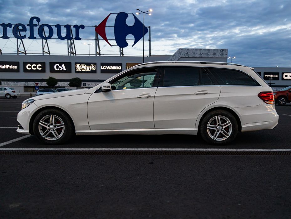 Mercedes Benz E200 W212