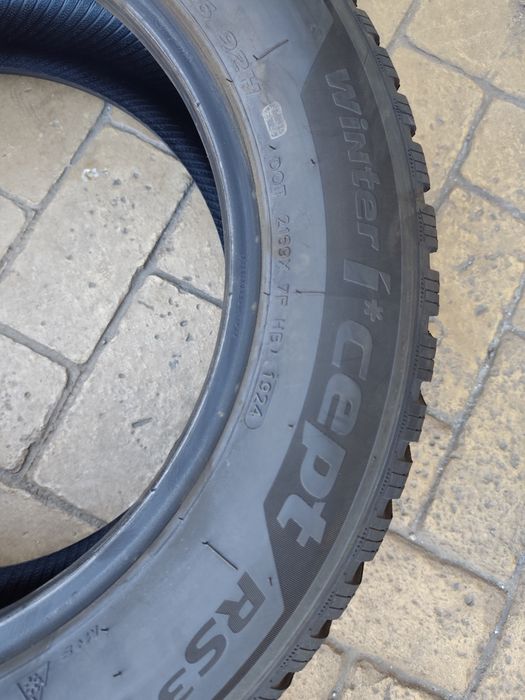 Зимни гуми Hankook 205/60/16 Winter icept RS3-8мм.