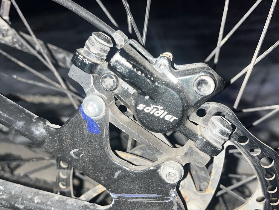 Двух подвесь велосипед