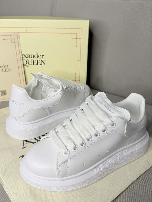 Мъжки обувки Alexander Mcqueen различни видове