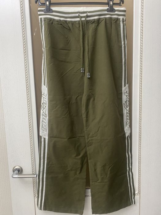 Спортивные костюмы