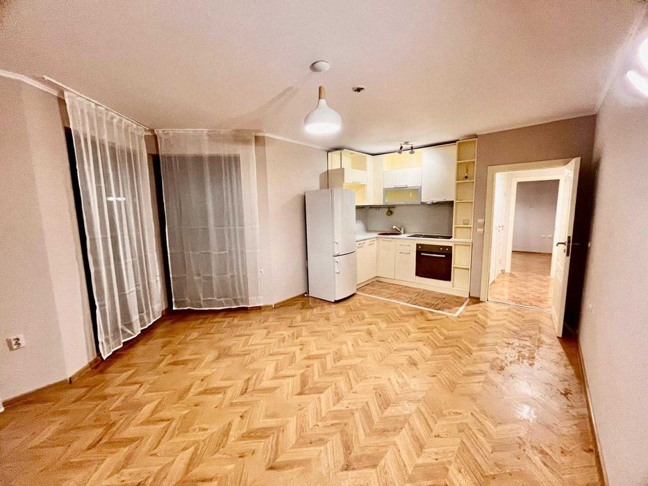 Дава се под наем Двустаен апартамент в Царево - 60 кв.м за 59900 € - Снимка #16