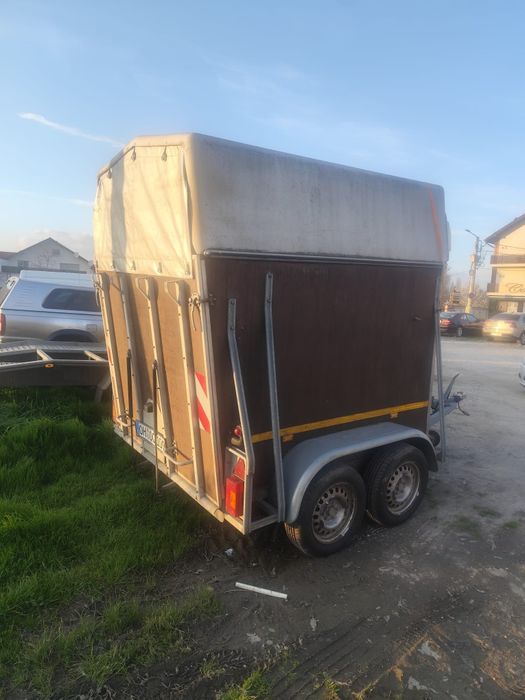 Inchiriez remorca pentru animale