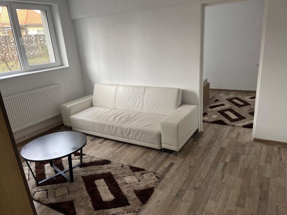 Inchiriez apartament cu 2 camere in Campia Turzii
