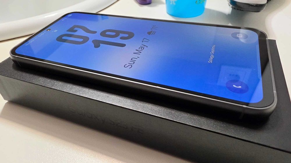 Samsung Galaxy S23 FE