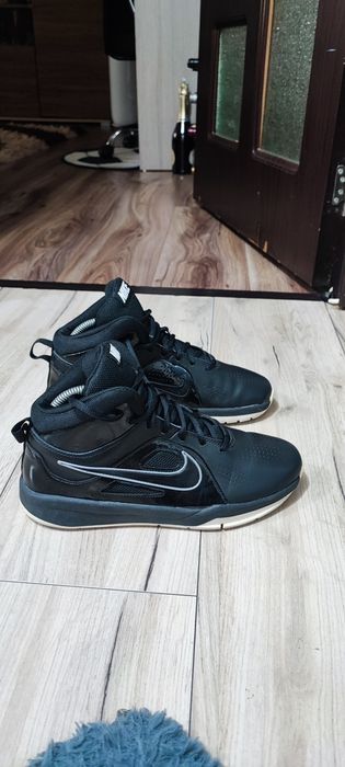 Nike team hustle d6. Nr 38.5
