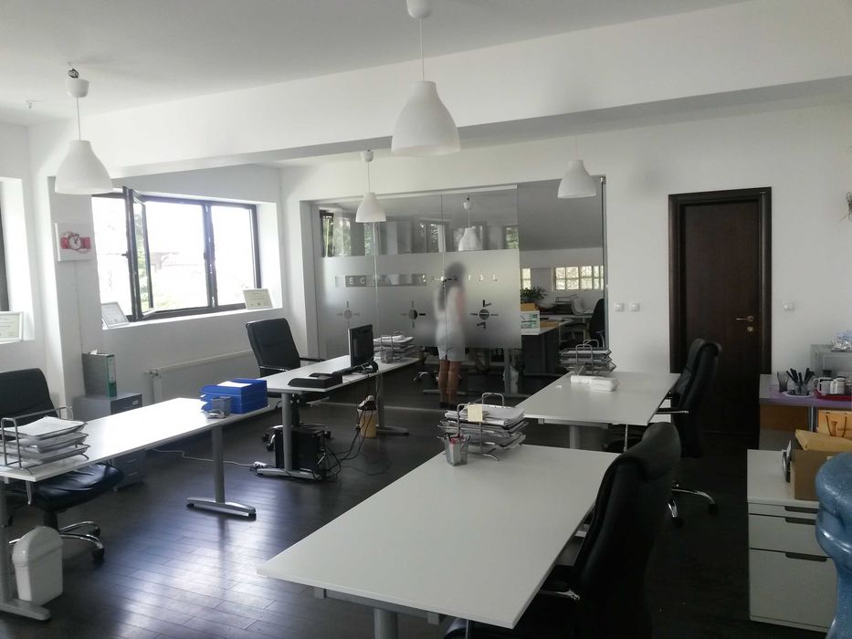 INCHIRIEZ Vilă premium 315 mp | integral sau pe niveluri | curte 4 parcări + încărcător EV | Orhideea