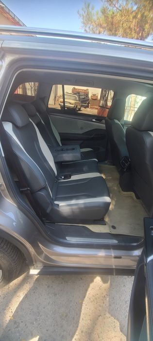 Volkswagen ID6 pure pluse 147 000 km 2021года выпуска привозли в 2022