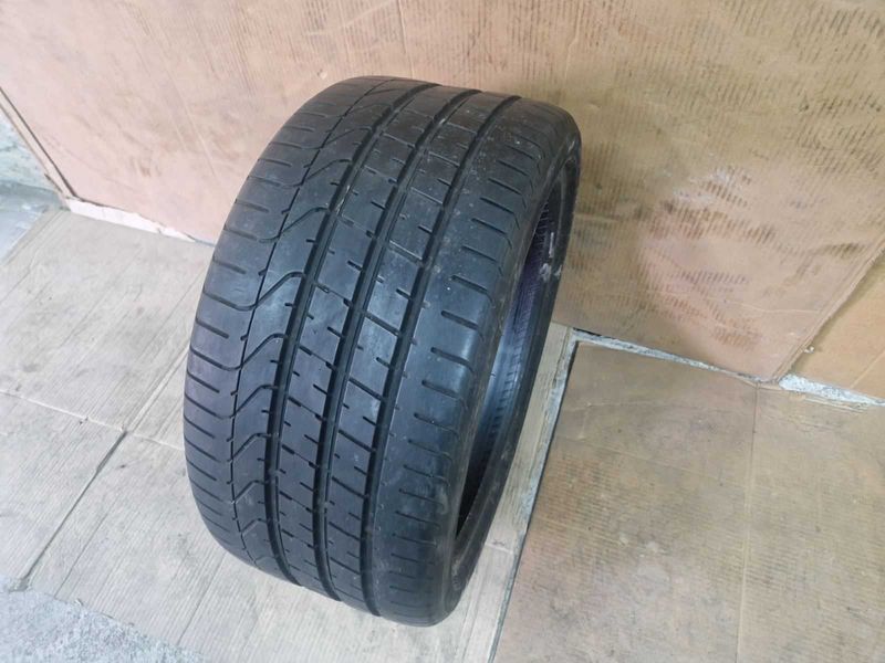 1 Pirelli R20 295/30/ 
лятна гума DOT3115