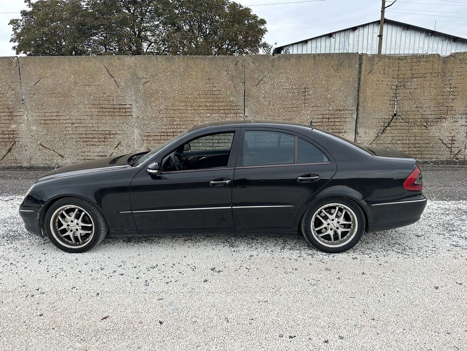 Mercedes E320 W211 facelift на части