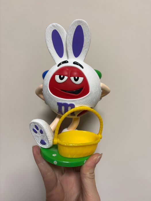 М&М пързалка за бонбони