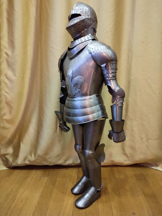 Armura cavaler medieval metalică tablă înălțime 95 cm
