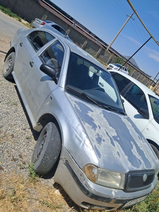 Машина шкода октавия