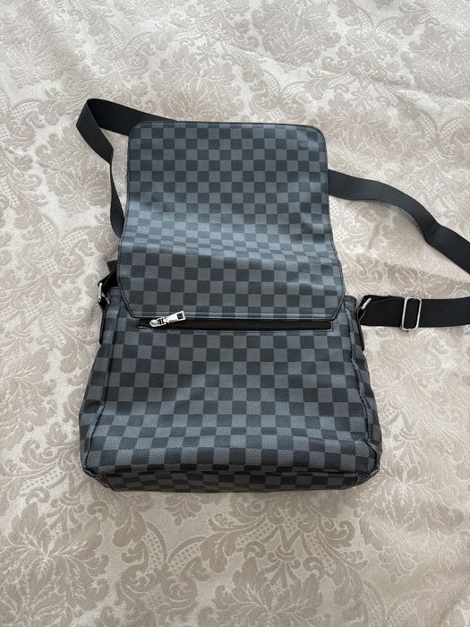 Барсетка Луивитон