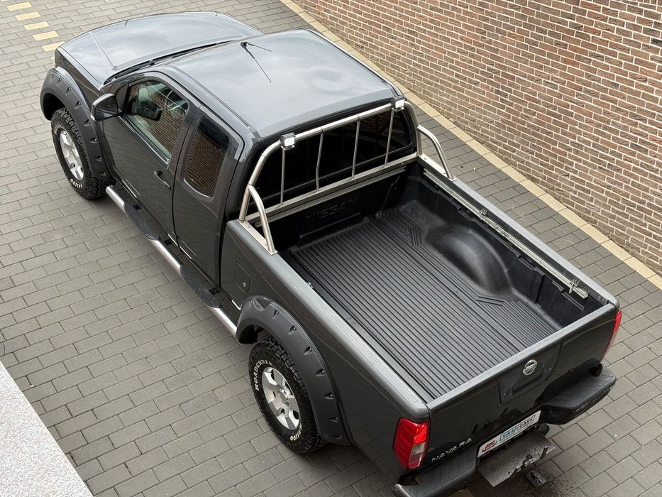 Nissan Navara Primul proprietar/Troliu 6 Tone nou !!! / Anvelope noi / 171 PS