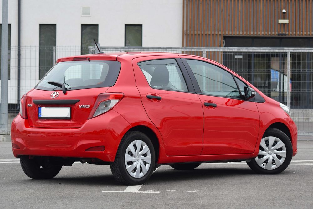 Toyota Yaris 2012 , 78.000 km , 1,3 benzina , euro 5 , unic proprietar.