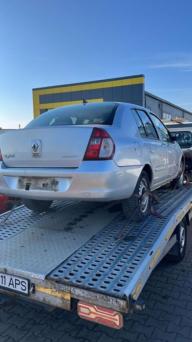 Dezmembram Renault Clio Symbol din 2006 1.5DCI