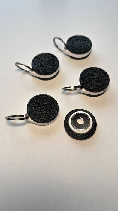 Ключодържател Oreo за Apple Airtag