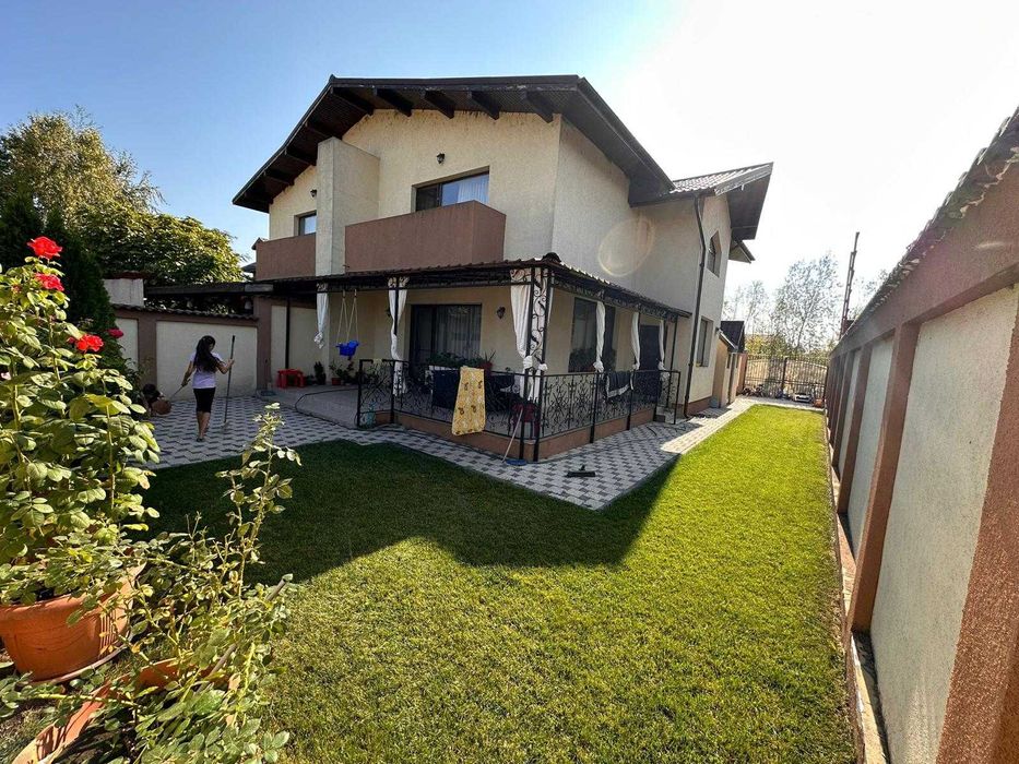 Casă de vânzare 5 camere Domnești