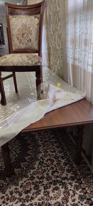 Stol va stul 12 kishilik