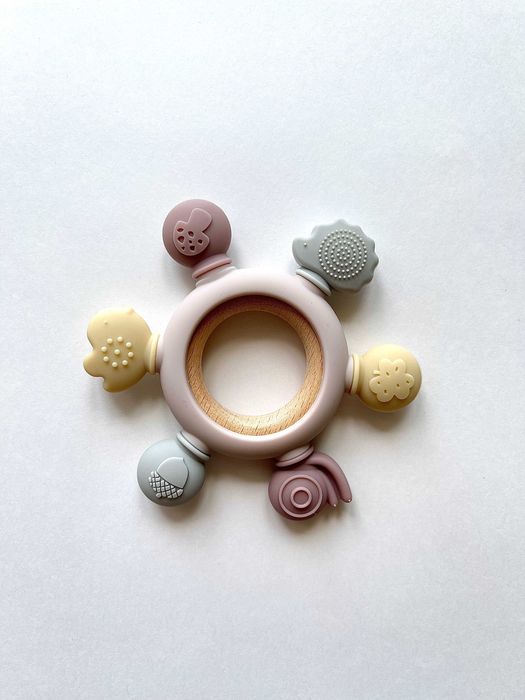 Игрушка прорезыватель грызунок для зубов деревянный силиконовый
