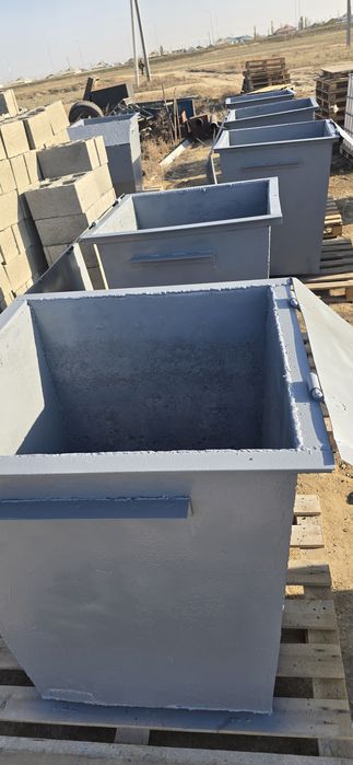 Продам мусорные баки