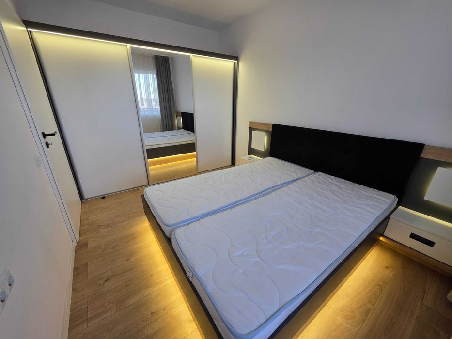 Inchiriez apartament 3 camere