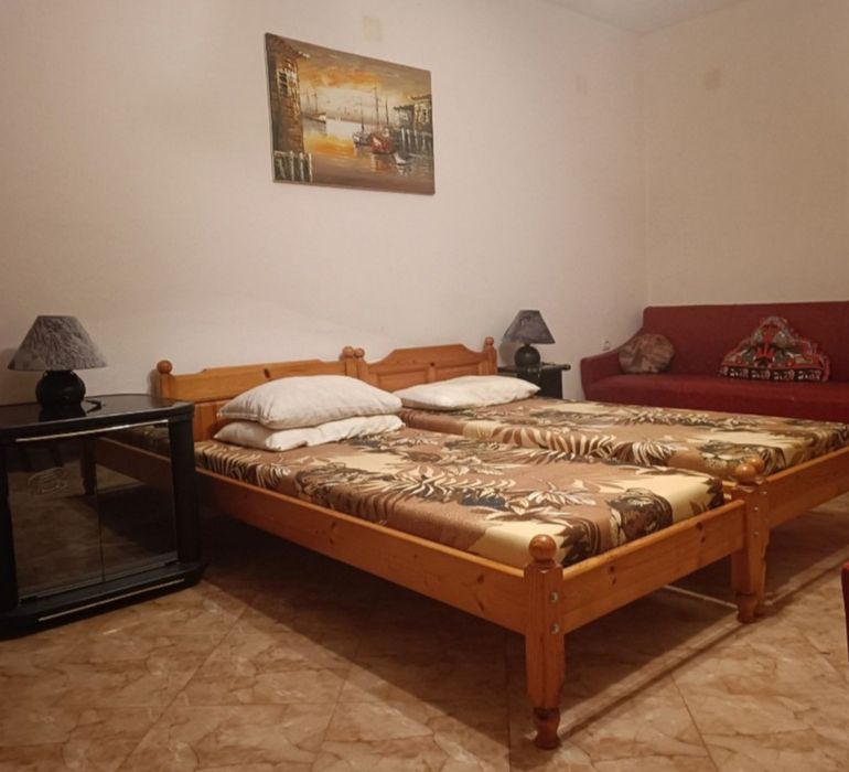 Стаи/квартири за сезонен персонал/работници ЦентърСв.Влас