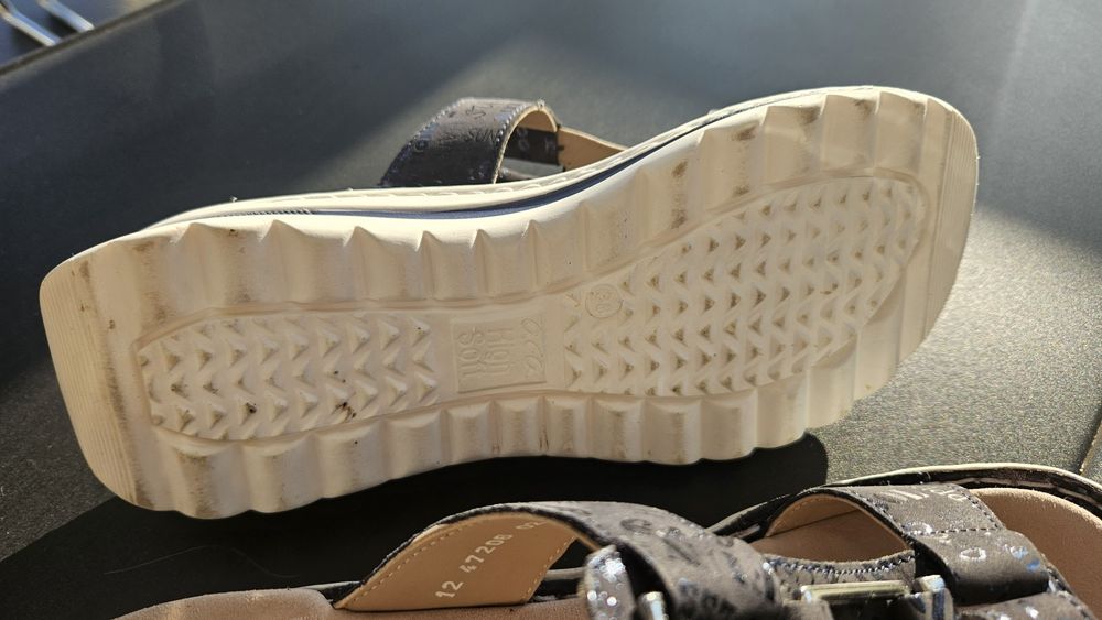 Летни дамски чехли