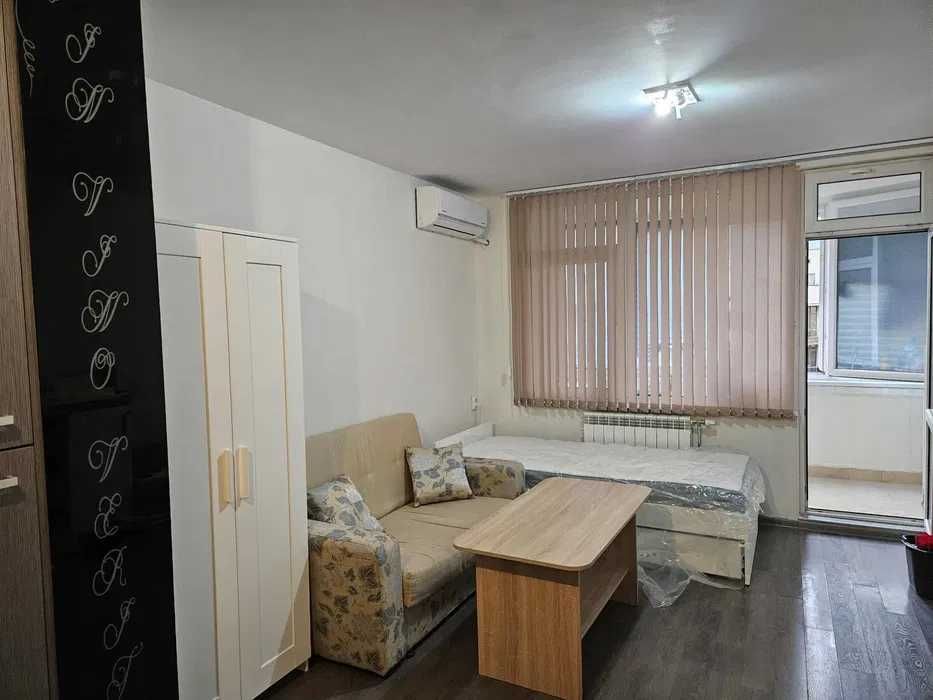 Дава се под наем Едностаен апартамент в София, Зона Б-18 - 50 кв.м за 450 € - Снимка #1