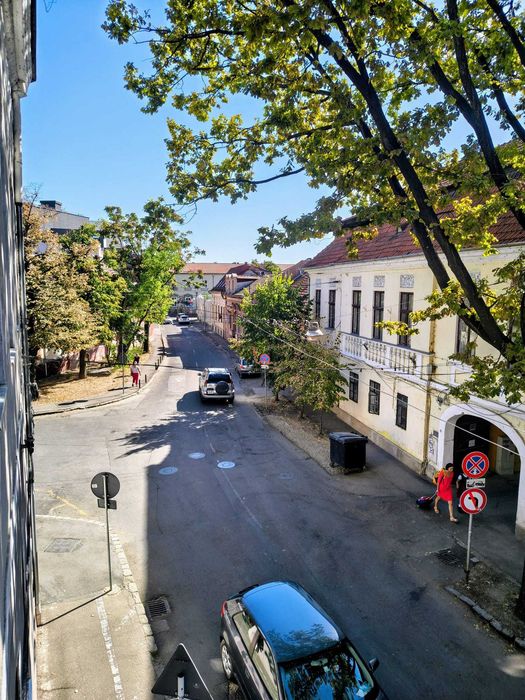 Apartament 76 mp, ultracentral Oradea – 2 dormitoare + birou – 650 €/lună