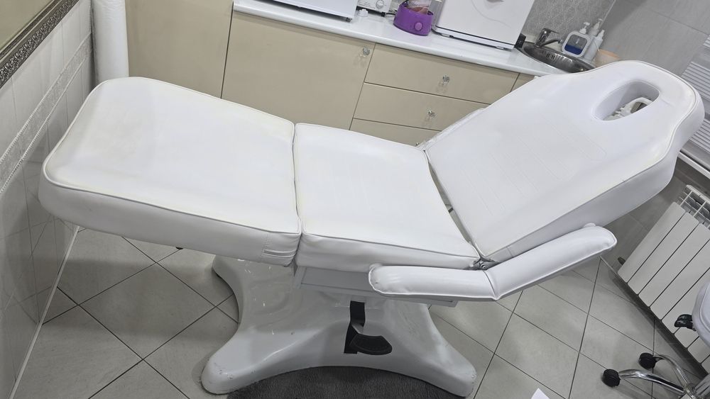 Косметологическая кушетка