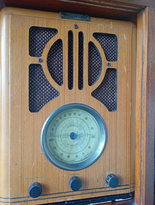 Radio retro de vanzare