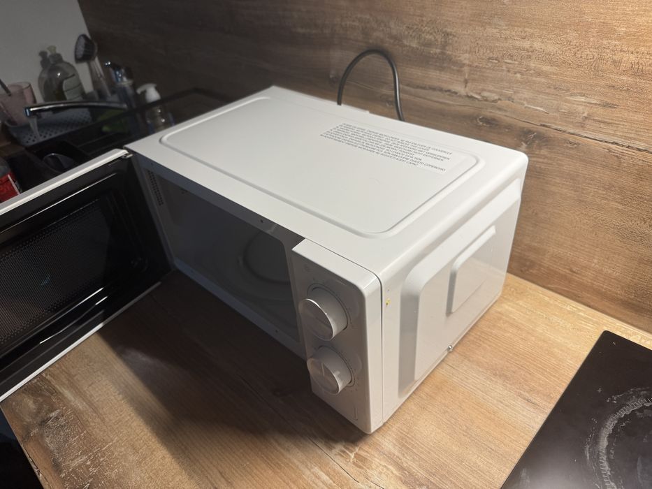 Cuptor cu microunde 17l