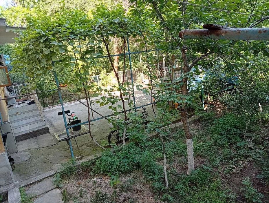 Продаются две двухкомнатные квартиры на 1 этаже, рядом. Авиасозлар (L)