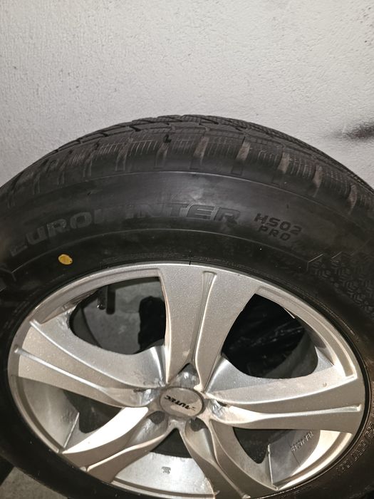 Зимни гуми с джанти 235/60R17 Falken eurowinter HS02 PRO