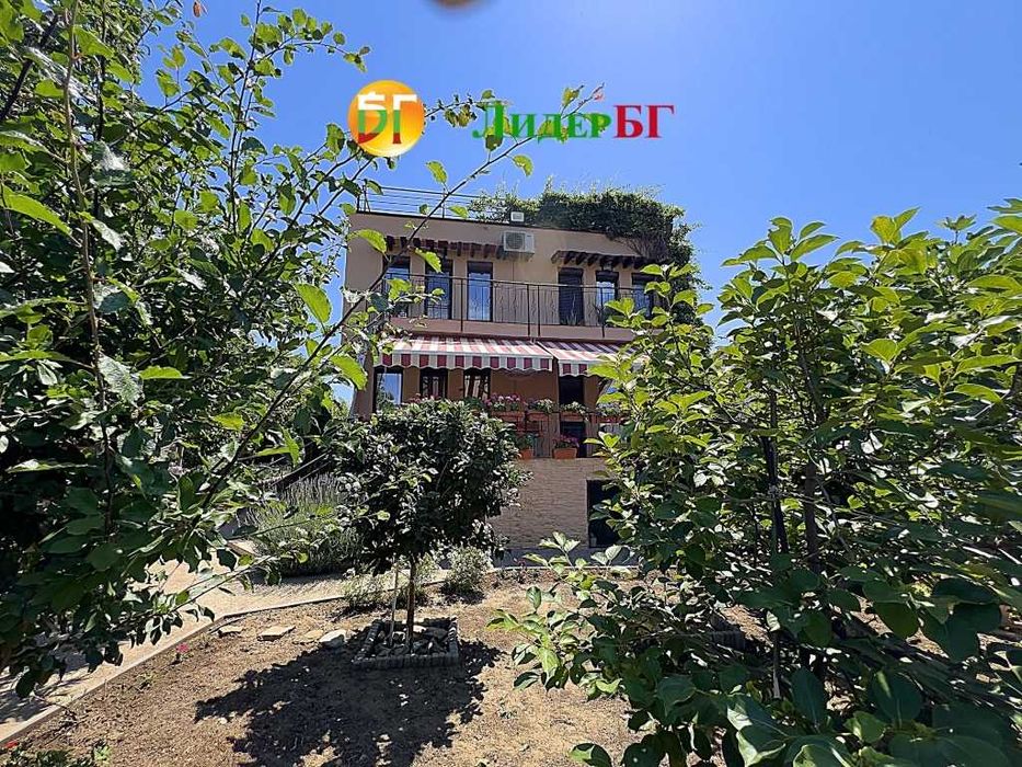 Продава се Къща в Свети Влас - 329 кв.м за 1049 €/кв.м - Снимка #2