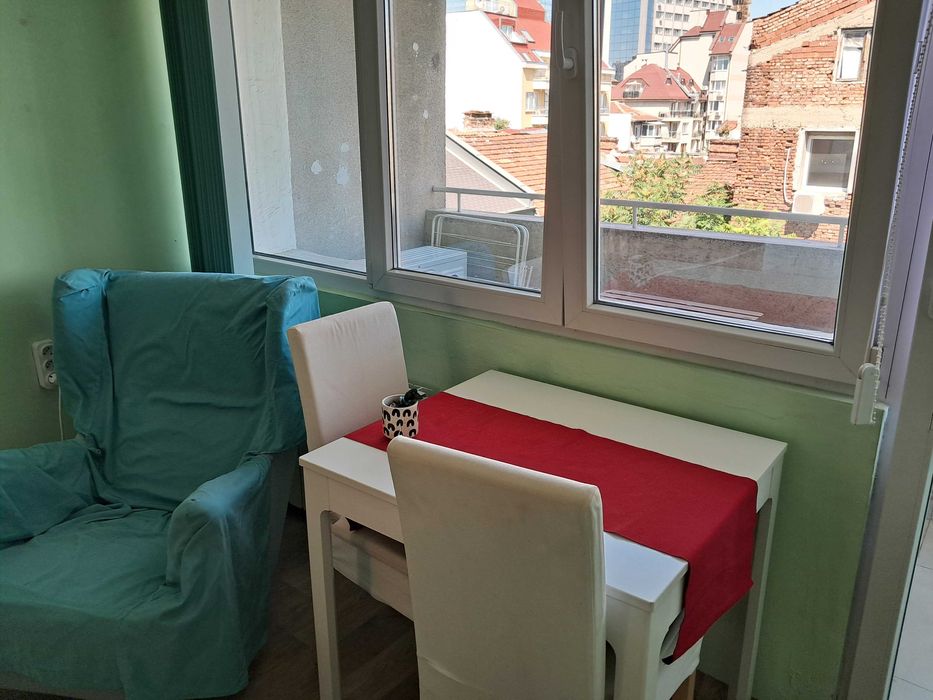 Дава се под наем Едностаен апартамент в София, Център - 42 кв.м за 474.3 € - Снимка #4